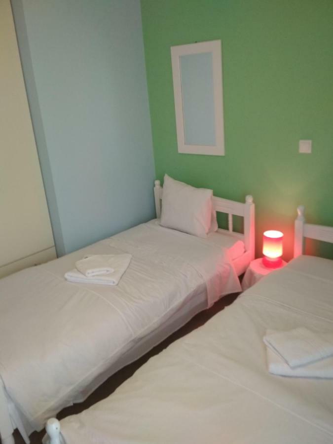 Family Apartments Missolonghi Bagian luar foto